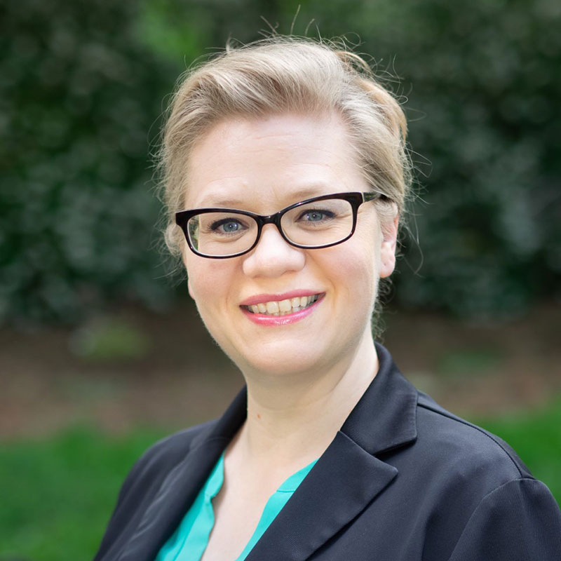 Michele Leiby head shot