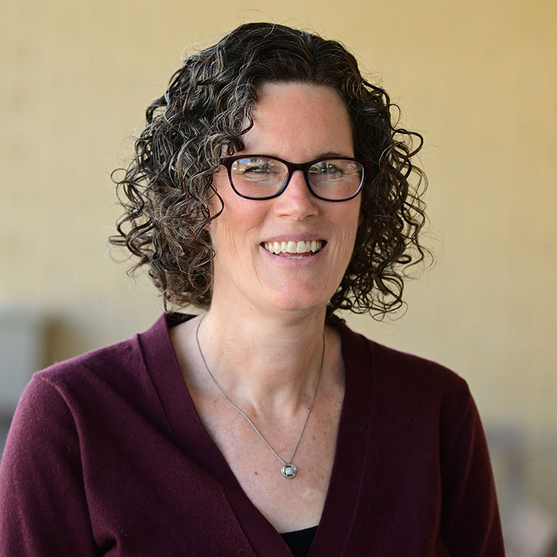 Sarah Ozar head shot