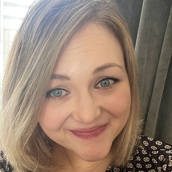 Elora Agsten — The College of Wooster