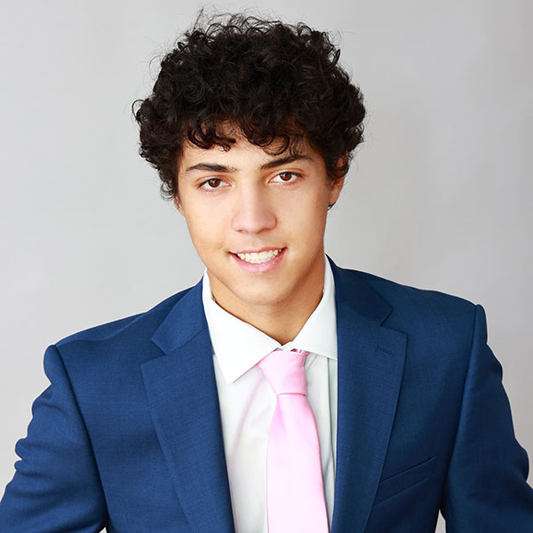 Gabe Guthrie head shot