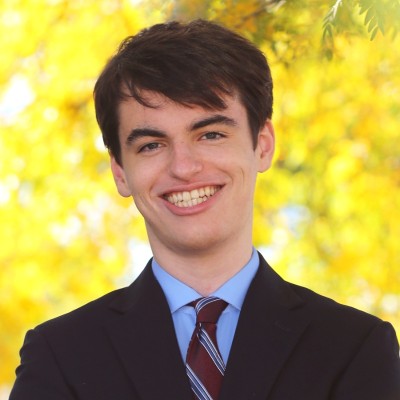 Derek Keller headshot