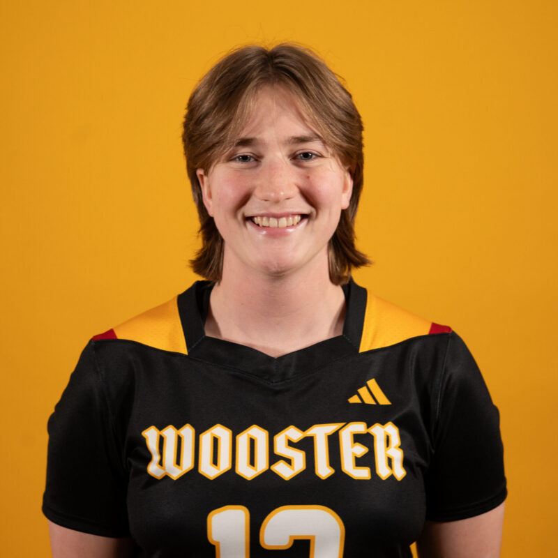 Amelia Knaysi headshot
