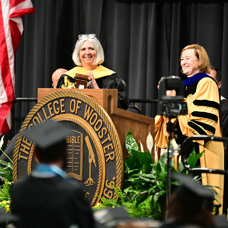 President McCall honored Jodi Nunnari ’84 with an honorary Doctor of Science degree during the ceremony.
